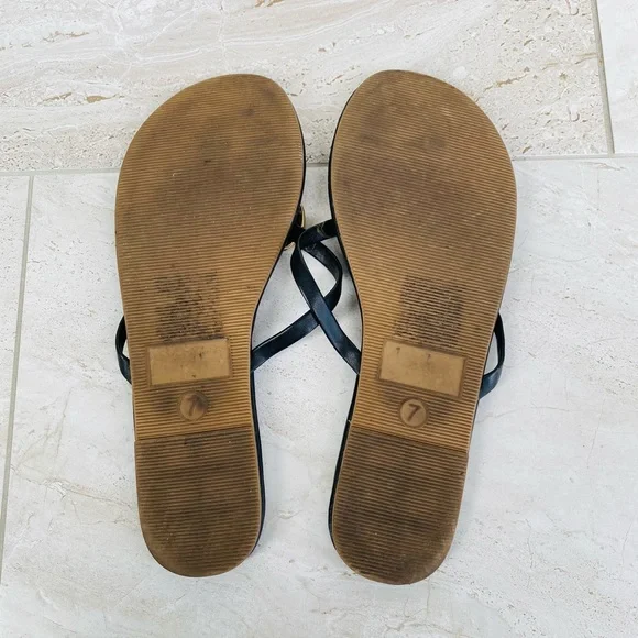 Mossimo Flats - Picture 3 of 3